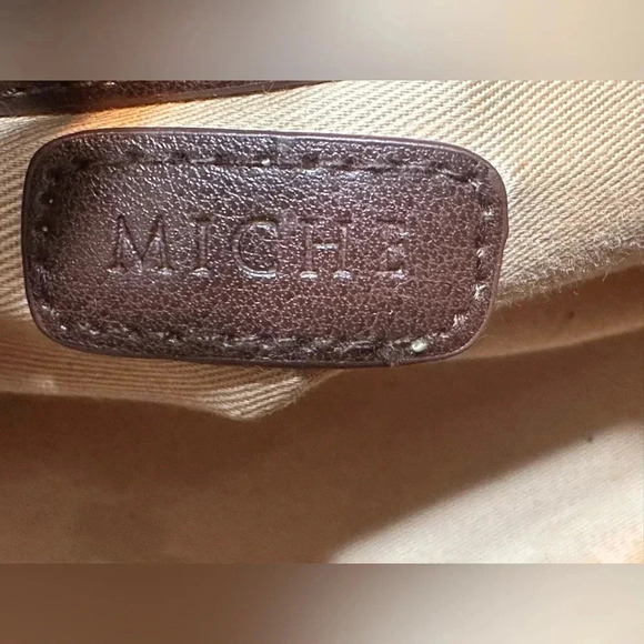 Miche interchangeable purse- base bag plus 10 shells- 5 never used - Picture 5 of 16